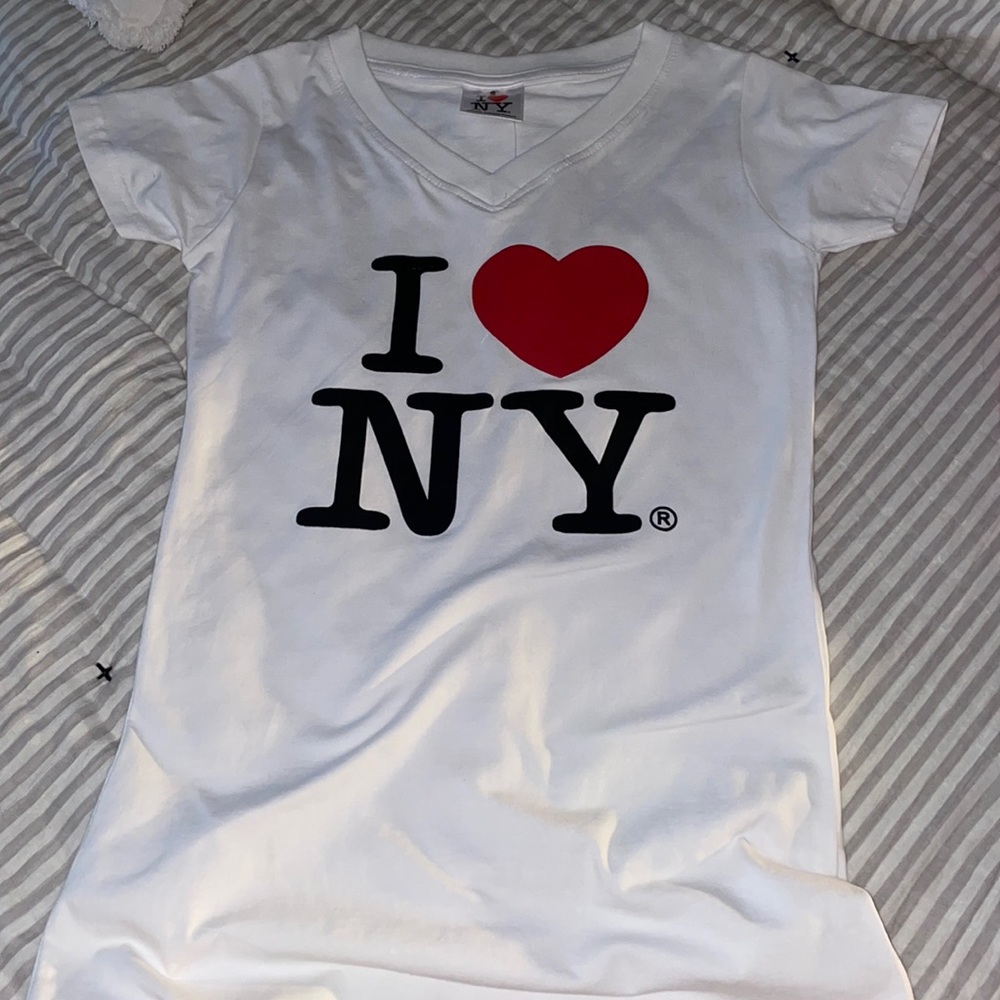 White I ❤️ NY shirt